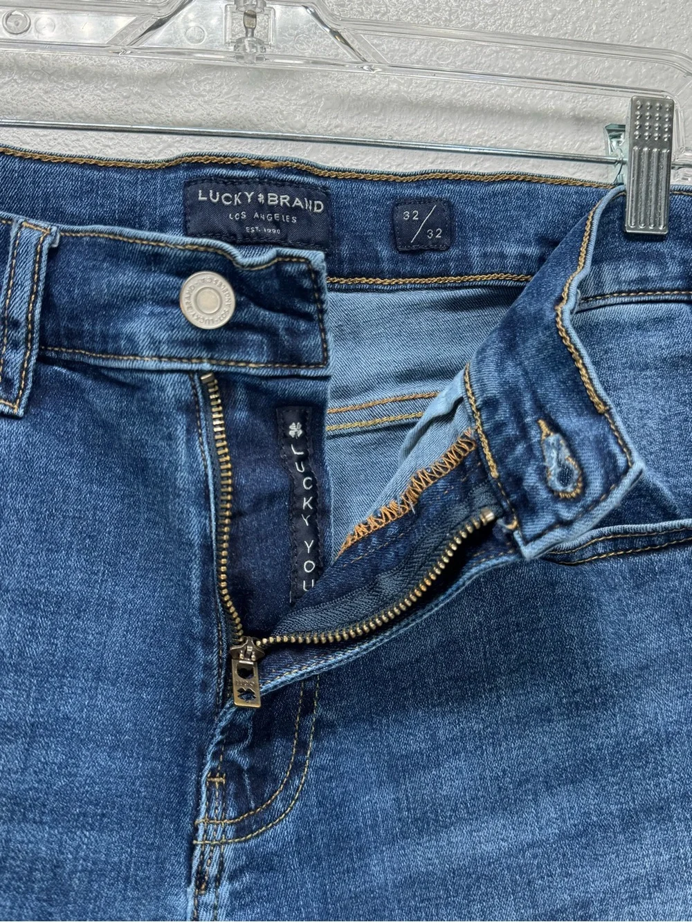 Lucky Brand 412 Athletic Slim 32/32 (inseam now 31) Mid Rise
